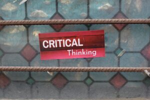 Photo How to make important decisions in times of crisis as a leader