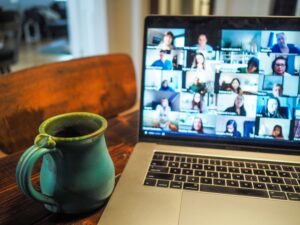 Photo "How to successfully lead virtual or remote teams"