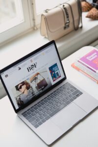 Photo "How to use your website to build a successful personal brand"