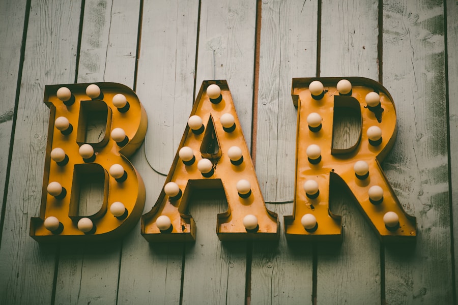 Photo "7 steps to build a strong personal brand online"