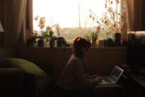 Photo "How to adapt to market demands in freelancing"