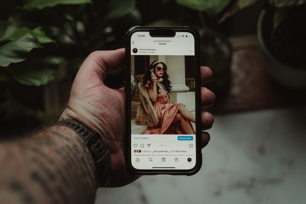 Photo make money from social media fast